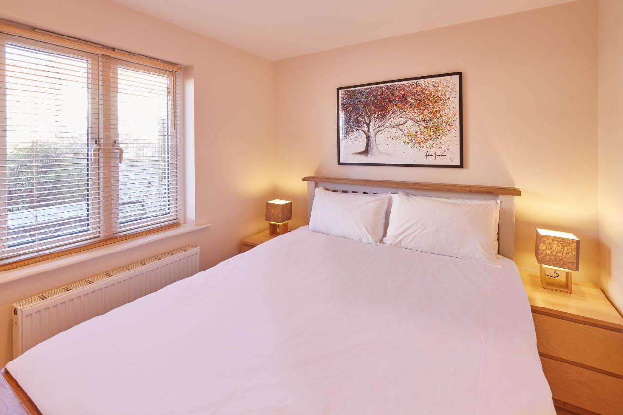 Host & Stay - The Scuttlebutt Townhouse Whitby Dış mekan fotoğraf