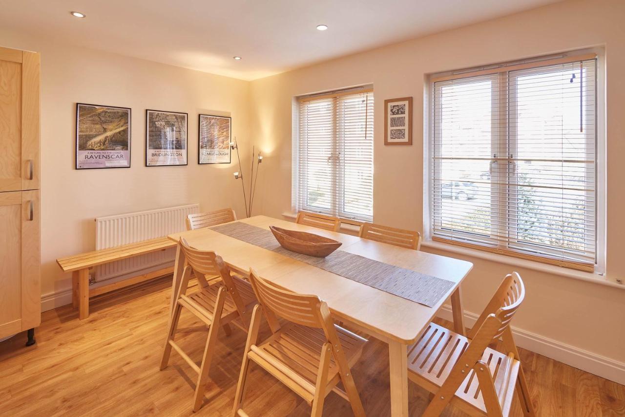 Host & Stay - The Scuttlebutt Townhouse Whitby Dış mekan fotoğraf
